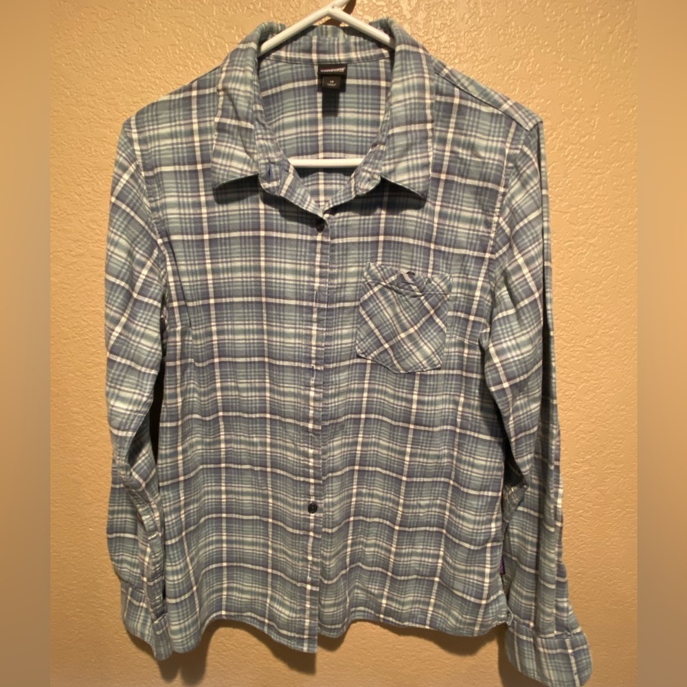 Patagonia Blue Plaid Button Down Shirt